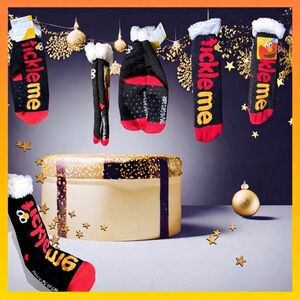 🆕Sesame Street Elmo Sherpa Socks •Tickle Me Elmo Sherpa Socks •Limited Edition